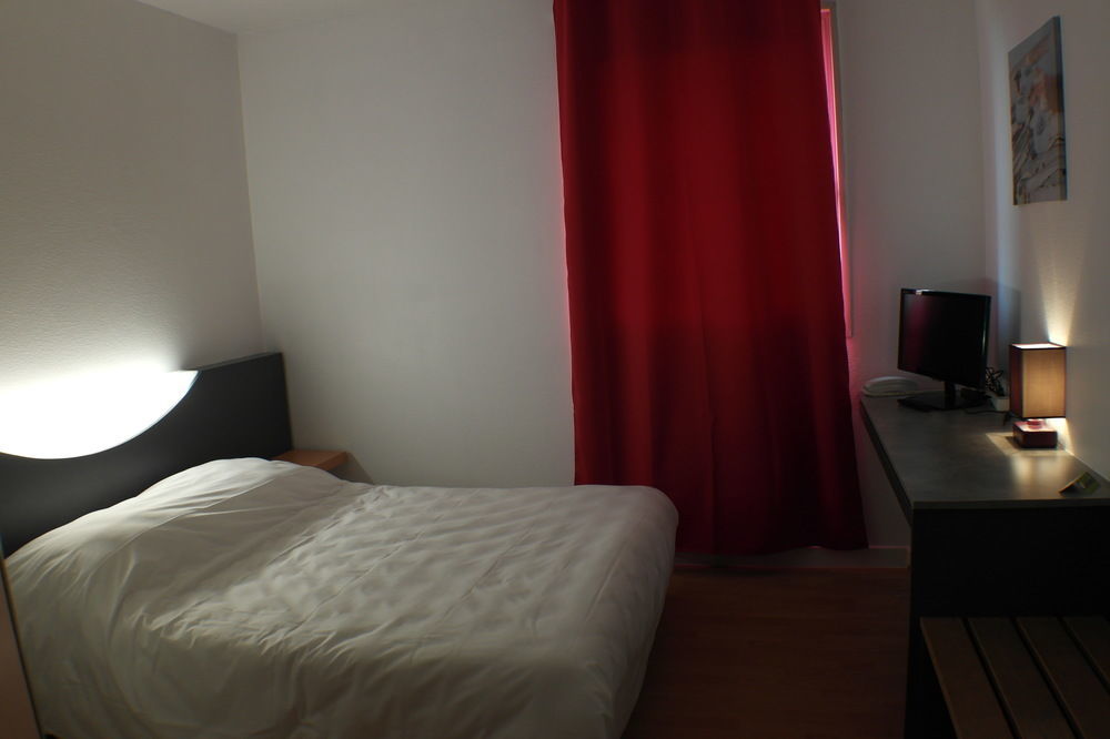 L'Hotel Du Marais Romilly Centre Esterno foto
