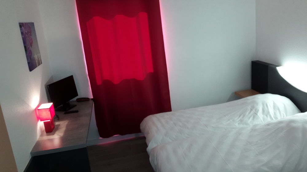 L'Hotel Du Marais Romilly Centre Esterno foto